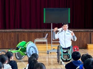 『Overcome－乗り越えていくこと』　など